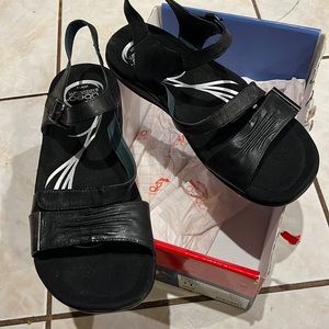 NIB leather sandals